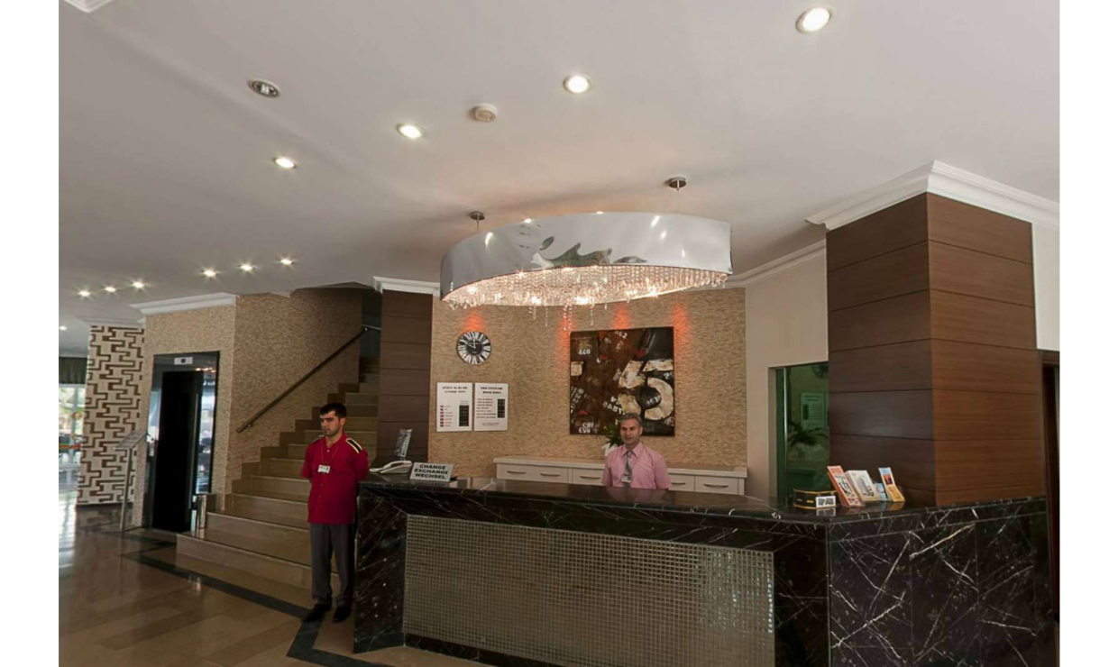 CarmenOtelLobby1